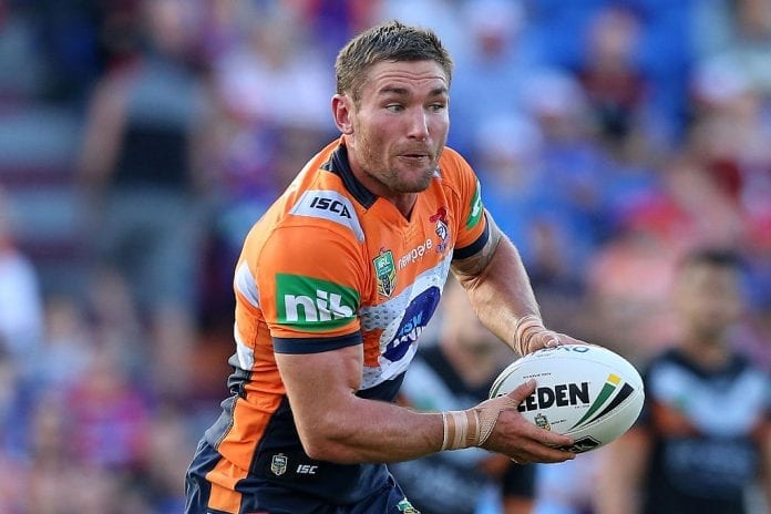 NRL Rd 6 - Knights v Tigers